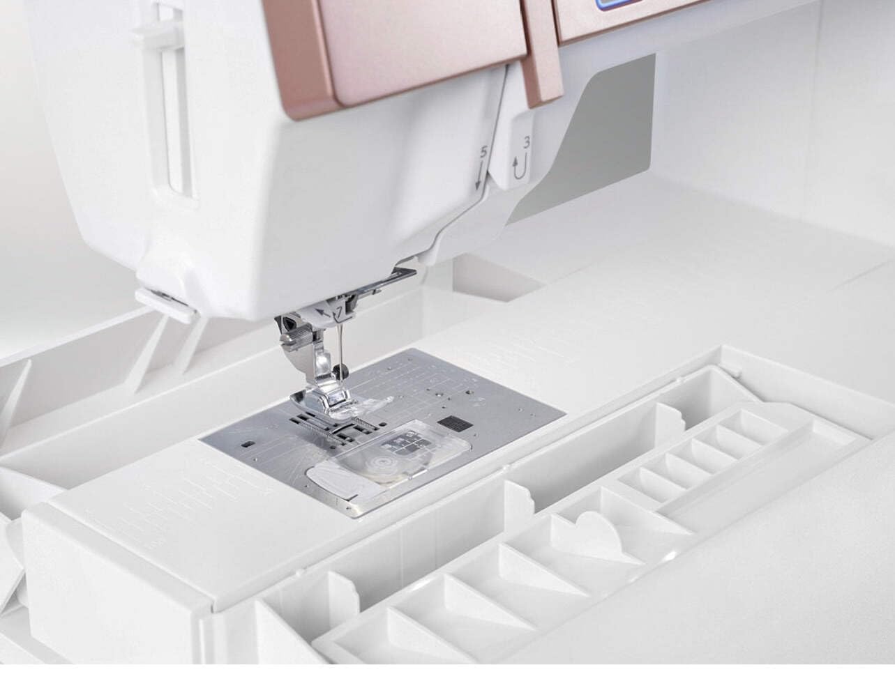 Janome Horizon Memory Craft 9410QC Sewing and Quilting Machine